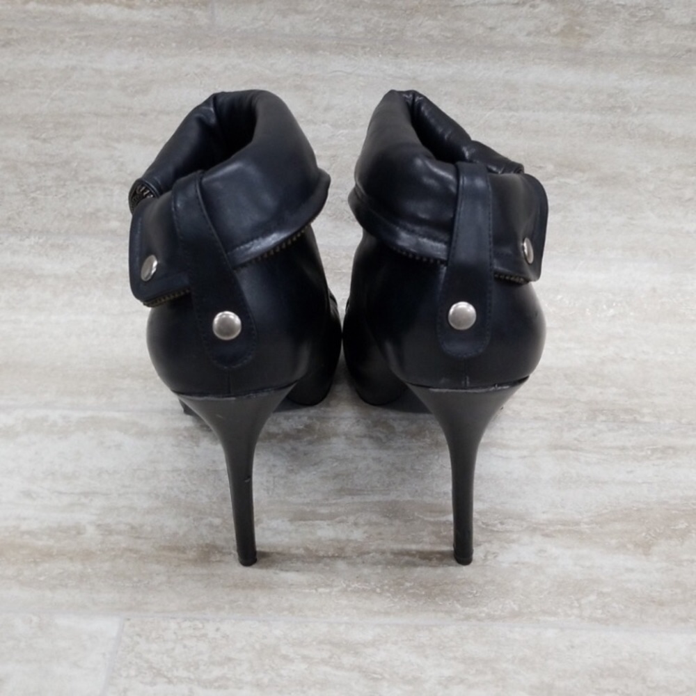 ALDO | Black Booties - Picture 5 of 8